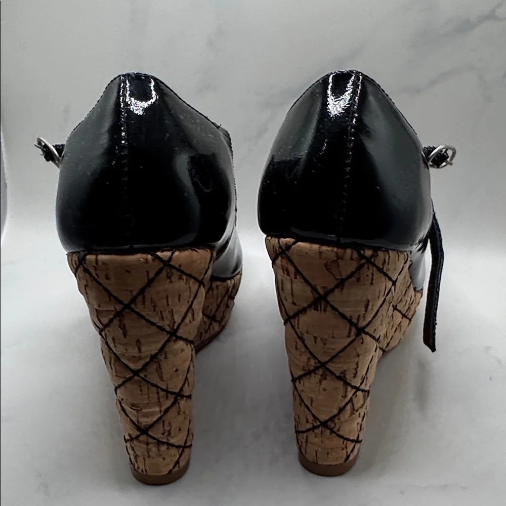 ZiGi NY Camilla Black Peep-Toe Patent Wedge Sandals size 5